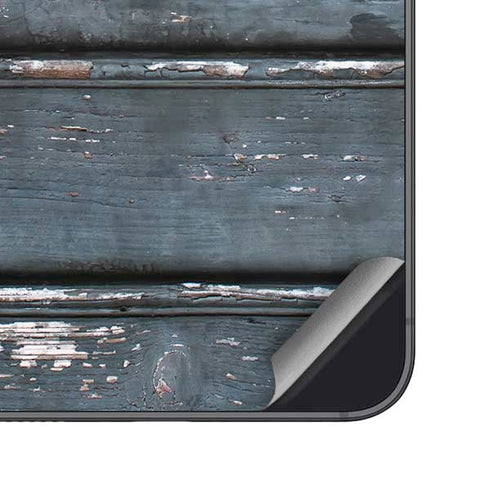 Chipped Blue Wood Galaxy S25 Skin